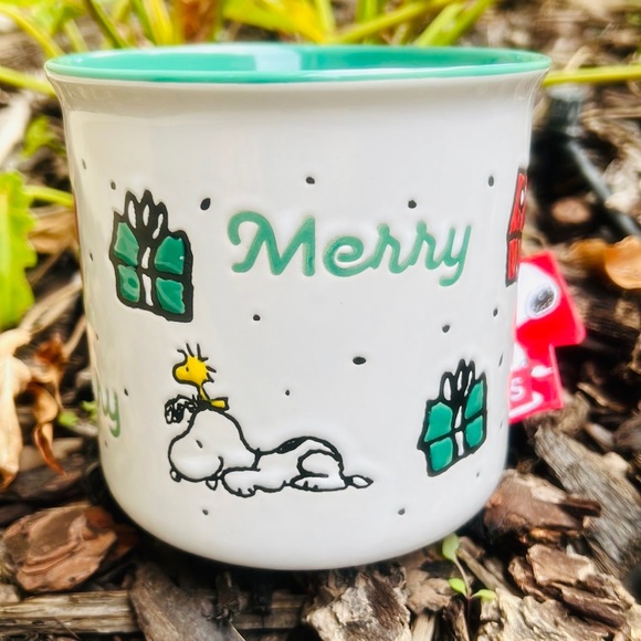 Peanuts Speckled Merry Christmas Snoopy Mug - Picture 3 of 4